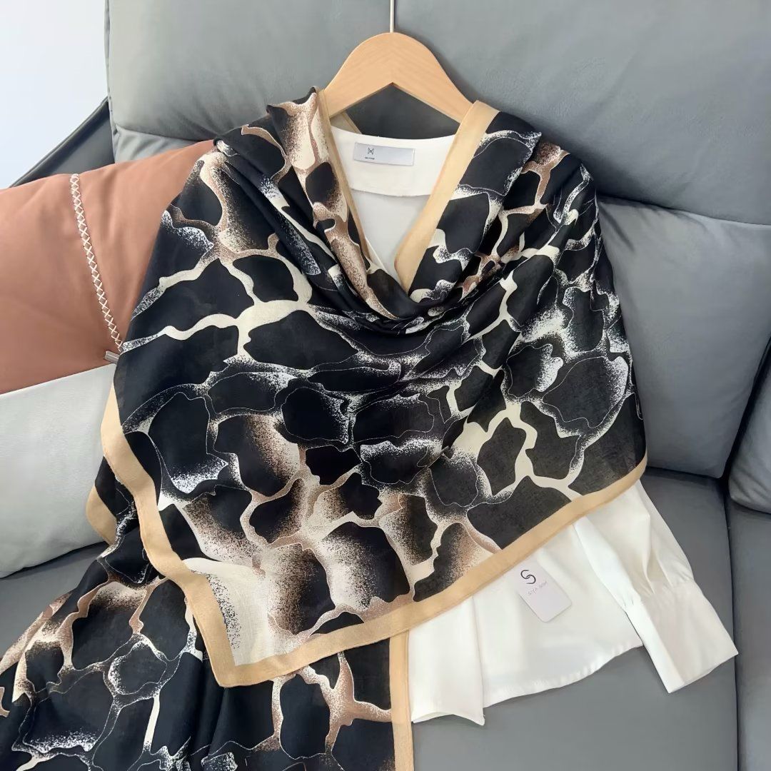 Classic Viscose Scarf – Flowy, Soft, and Elegant