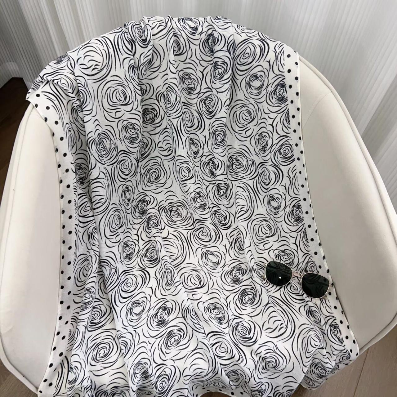 Rose Black And White Hit Printed Viscose Scarf