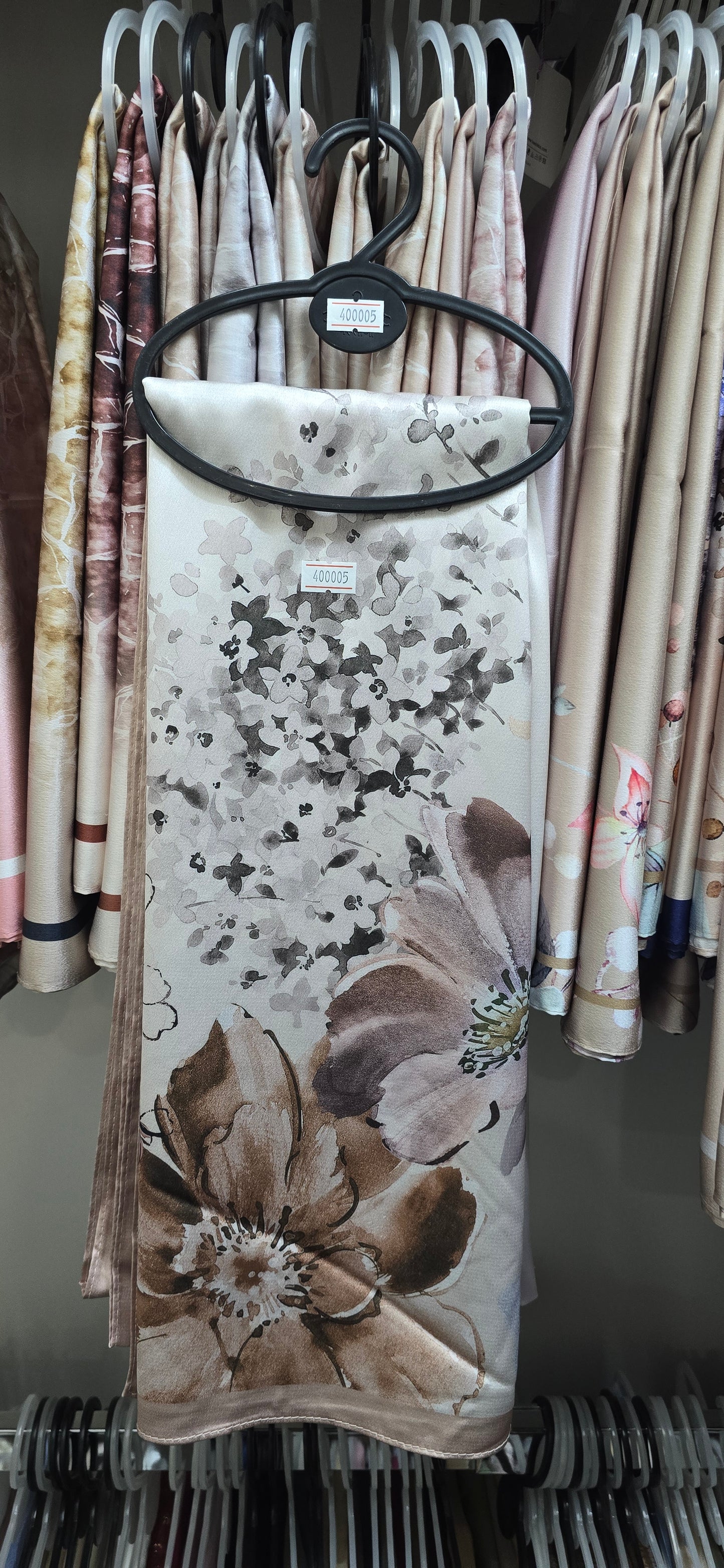 Sale Hijab Item Series - 4