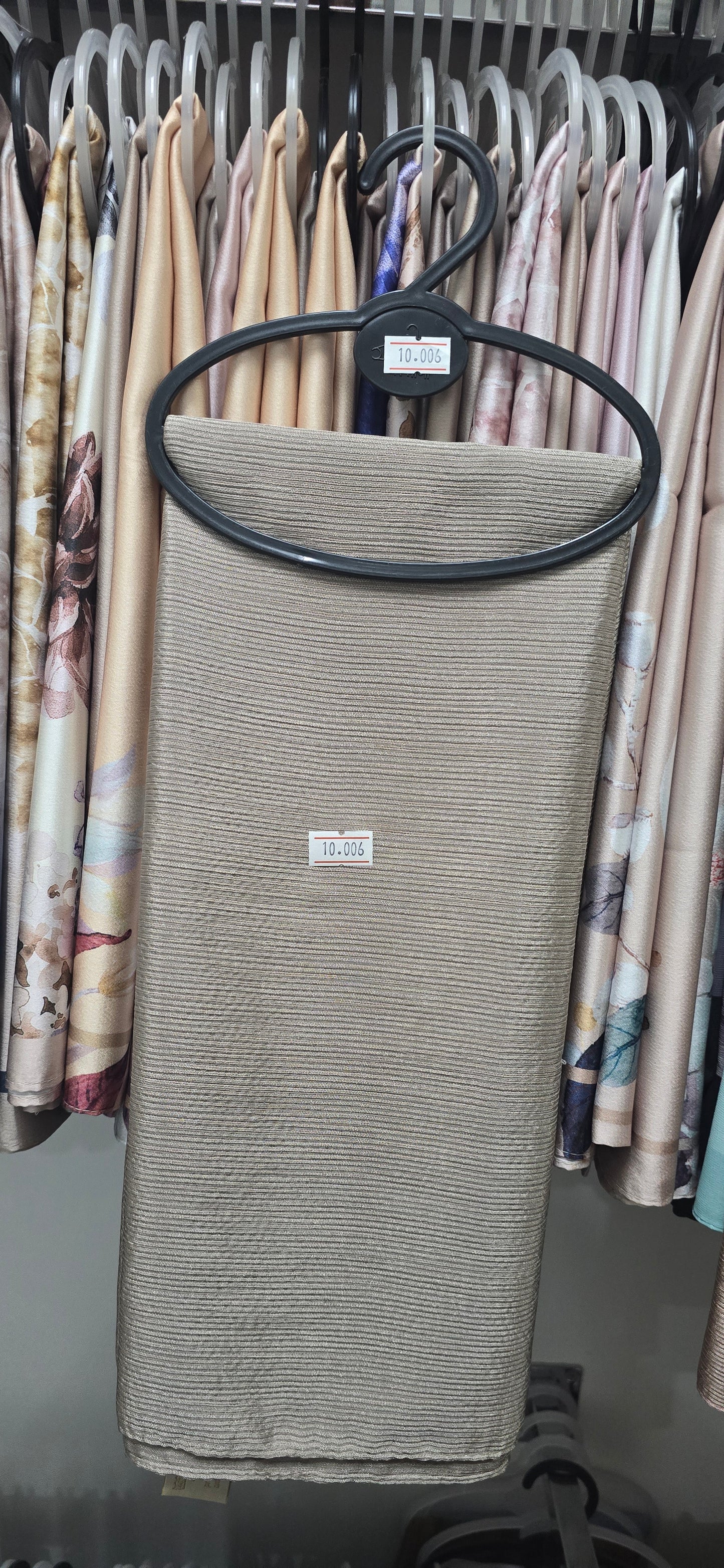 Sale Hijab Item Series - 10.