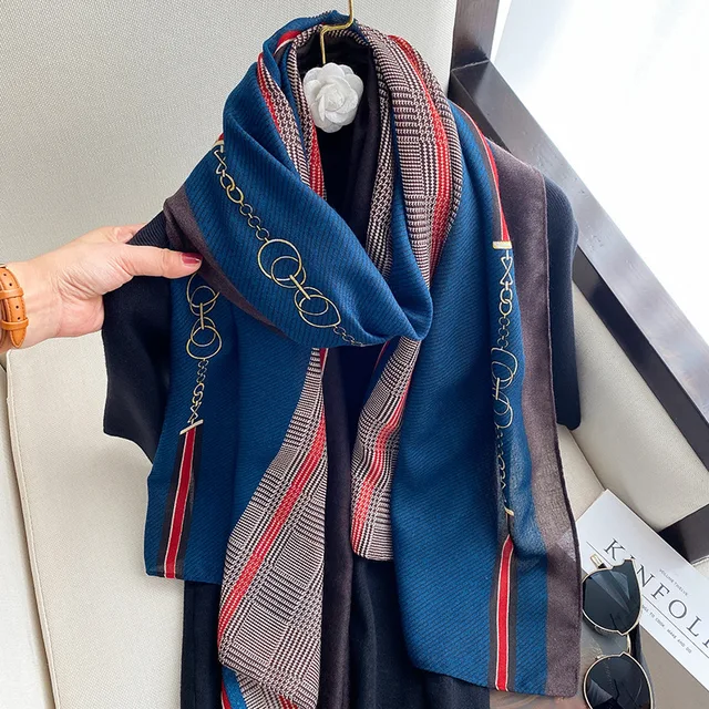 Modest and stylish with viscose scarves
