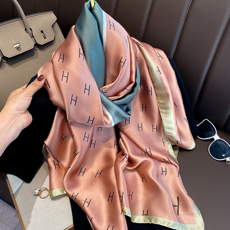 Premium Silk Shawl – Soft Touch and Natural Shine