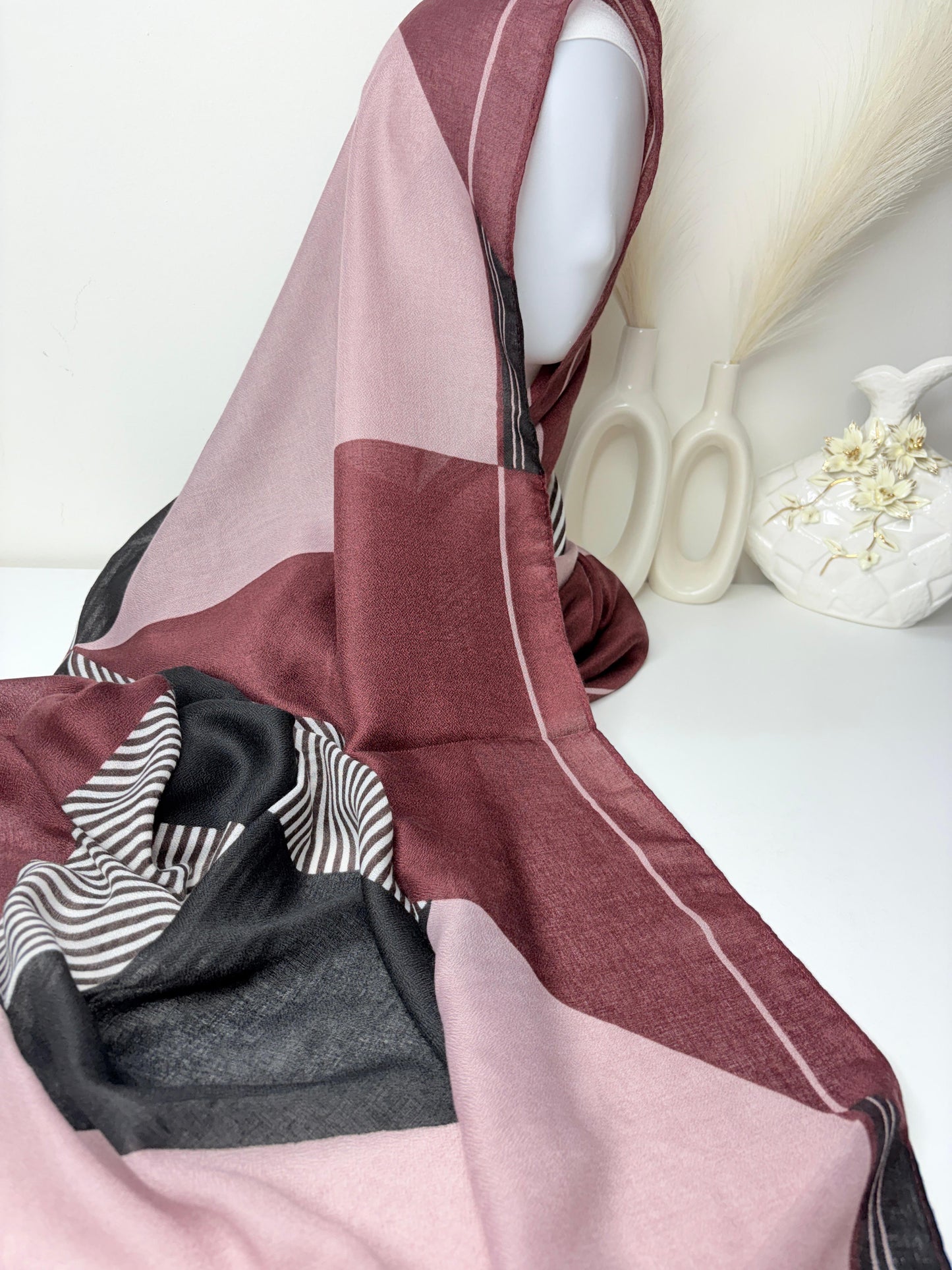 Cozy Burgundy Printed Viscose Scarf