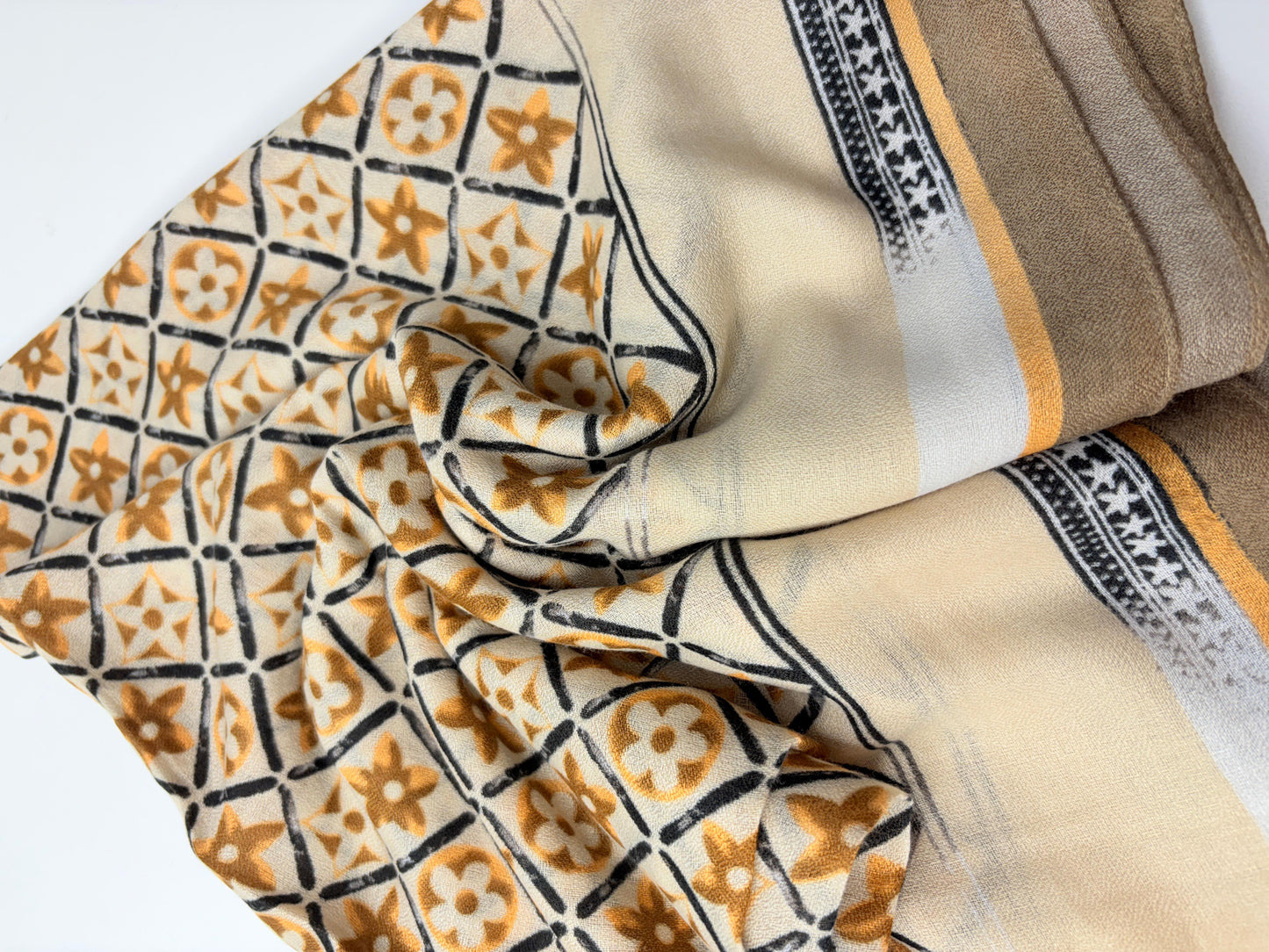Flower L Printed Viscose Scarf