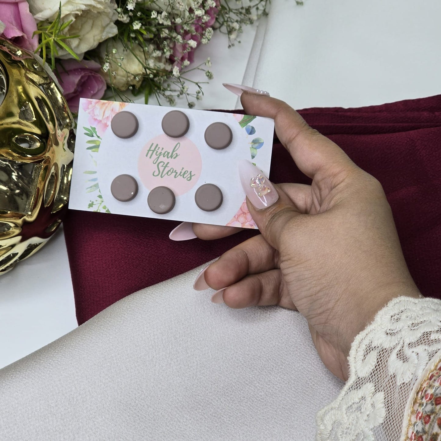Espresso Round Flat Hijab Magnet – Default Title Fabric Hijab Magnet