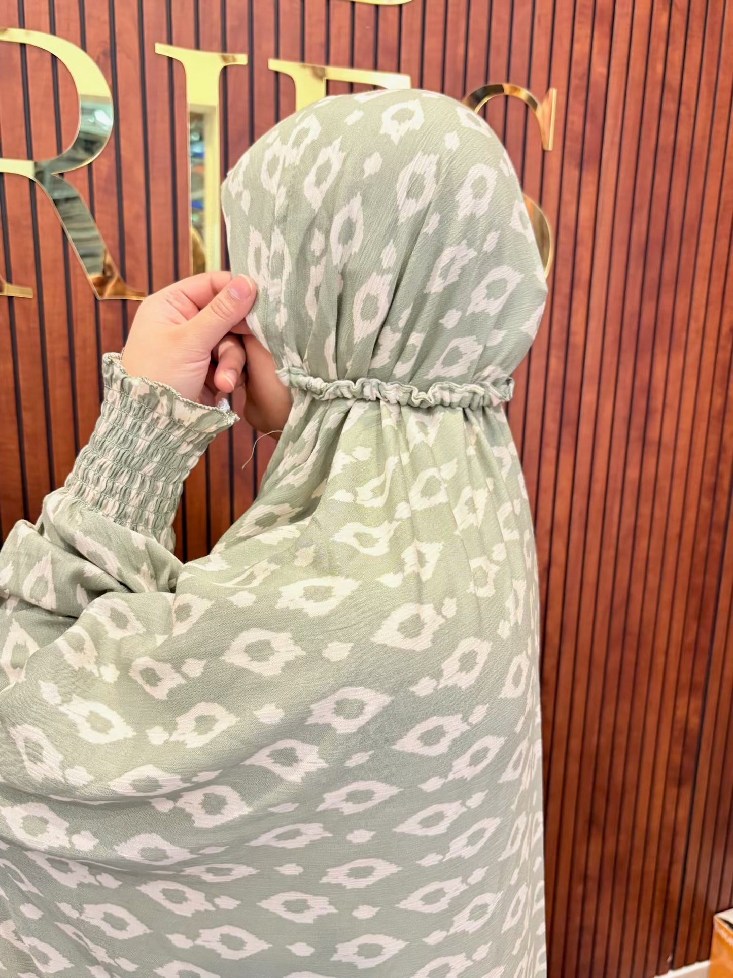 Serenity Premium Printed Namaz Makhana with Sleevs