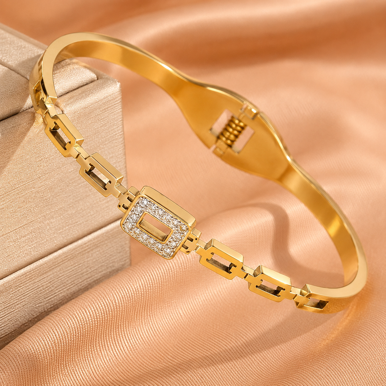 Luxe Chain Gold-Tone Anti-Tarnish Bangle Bracelet