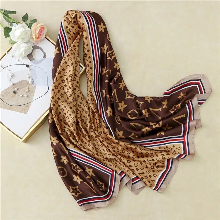 Breathable Silk Scarf – Glossy Finish with Elegant Drape