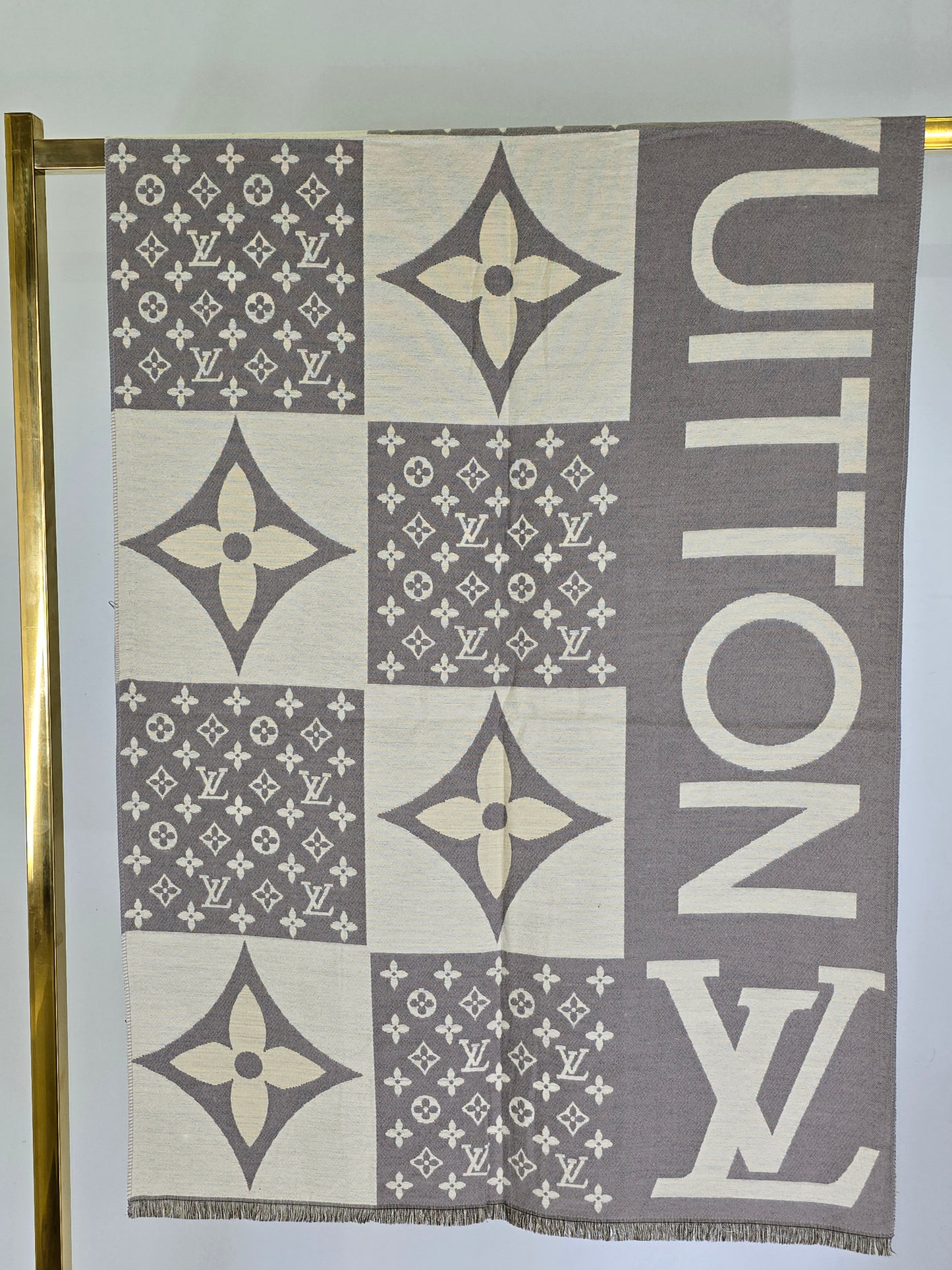 VV Silver Brand Printed Winter Shawls
